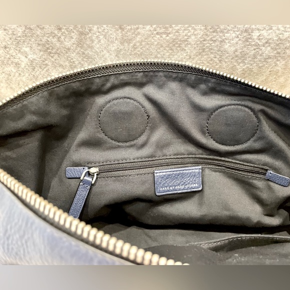 Authentic Marc Jacobs Navy Blue Leather Bag - Picture 5 of 5